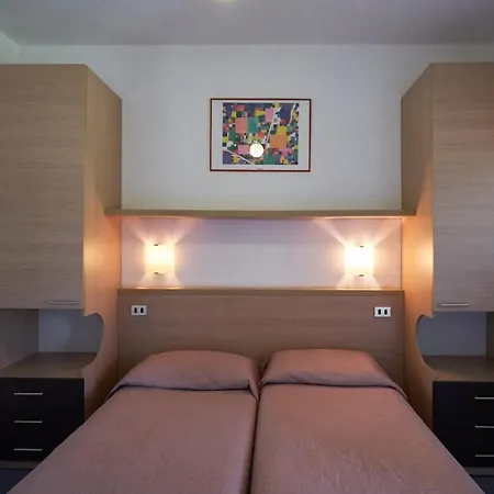 홀리데이파크 Nausicaa Village 3*